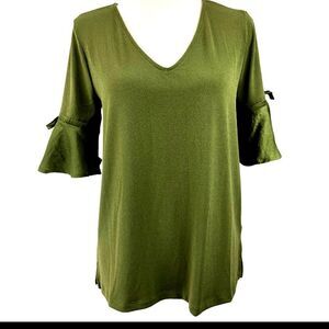 Banana Republic Flowy Flutter Sleeve Top